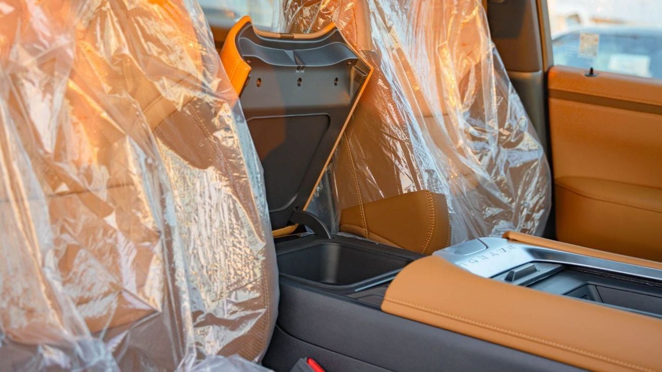 Nissan Patrol 2026 Nissan Patrol SE Platinum 3.8L AT Petrol (Silver Black Roof)