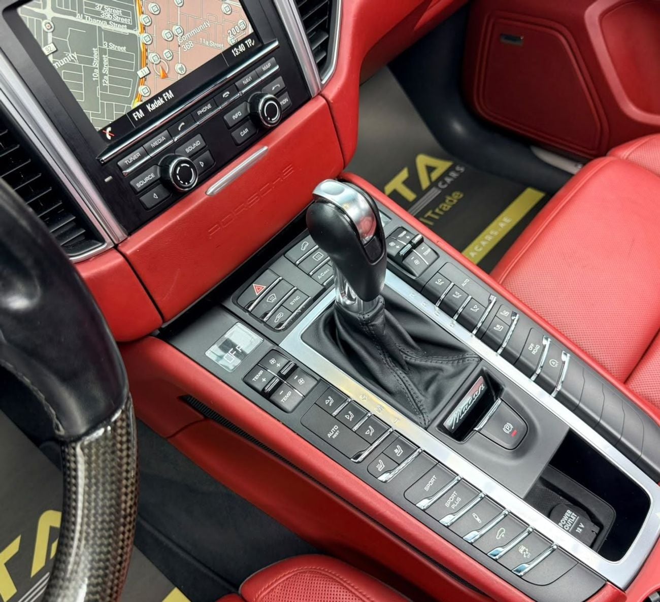 بورش ماكان TURBO 2015 Porsche Macan Turbo, Service History, Excellent Condition, GCC Specs.