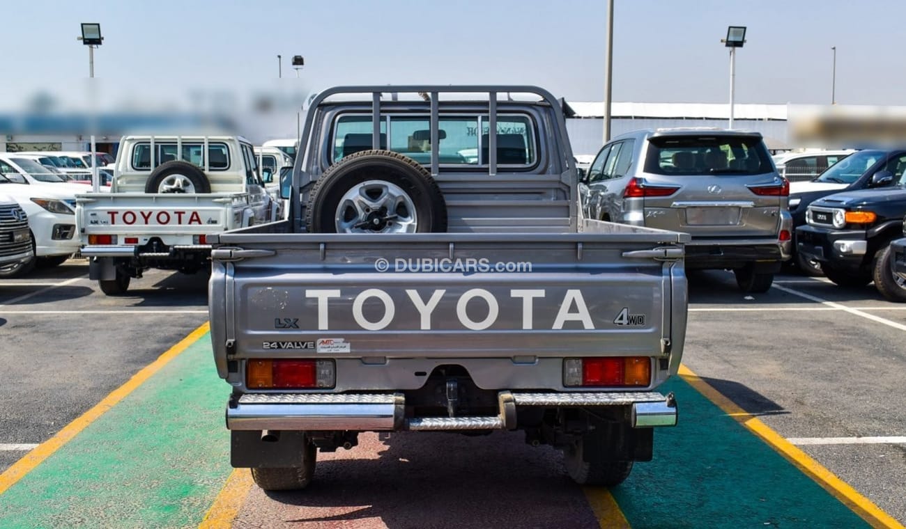 Toyota Land Cruiser Pick Up LX V6