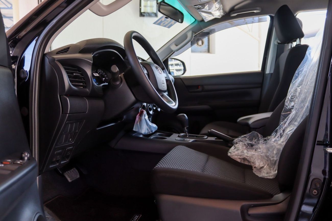 Toyota Hilux 2025 TOYOTA HILUX 2.7 4X4 AT **EXPORT ONLY**التصدير فقط خارج الخليج***