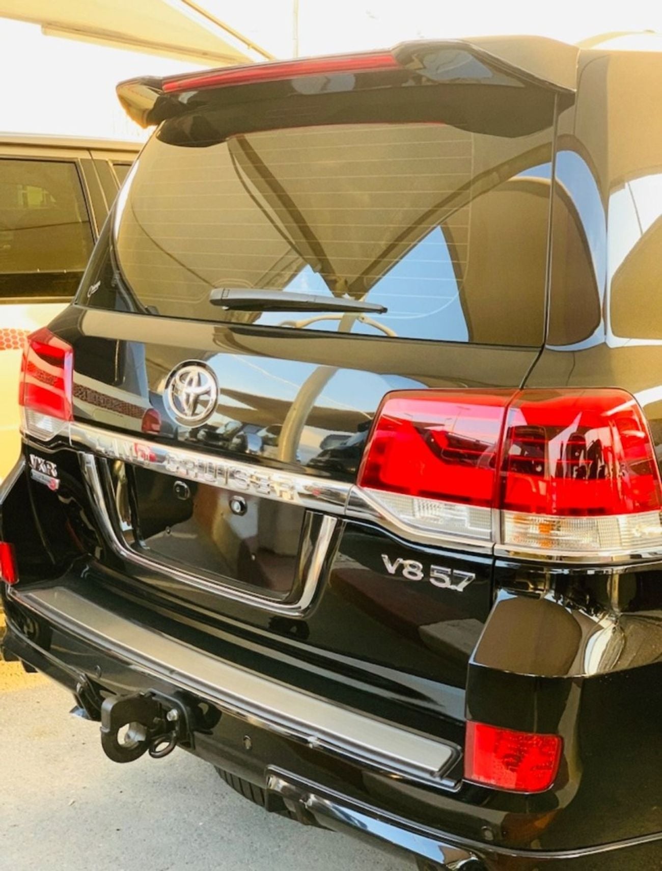 Toyota Land Cruiser VXR Toyota Land Cruiser 2019 v8 full options