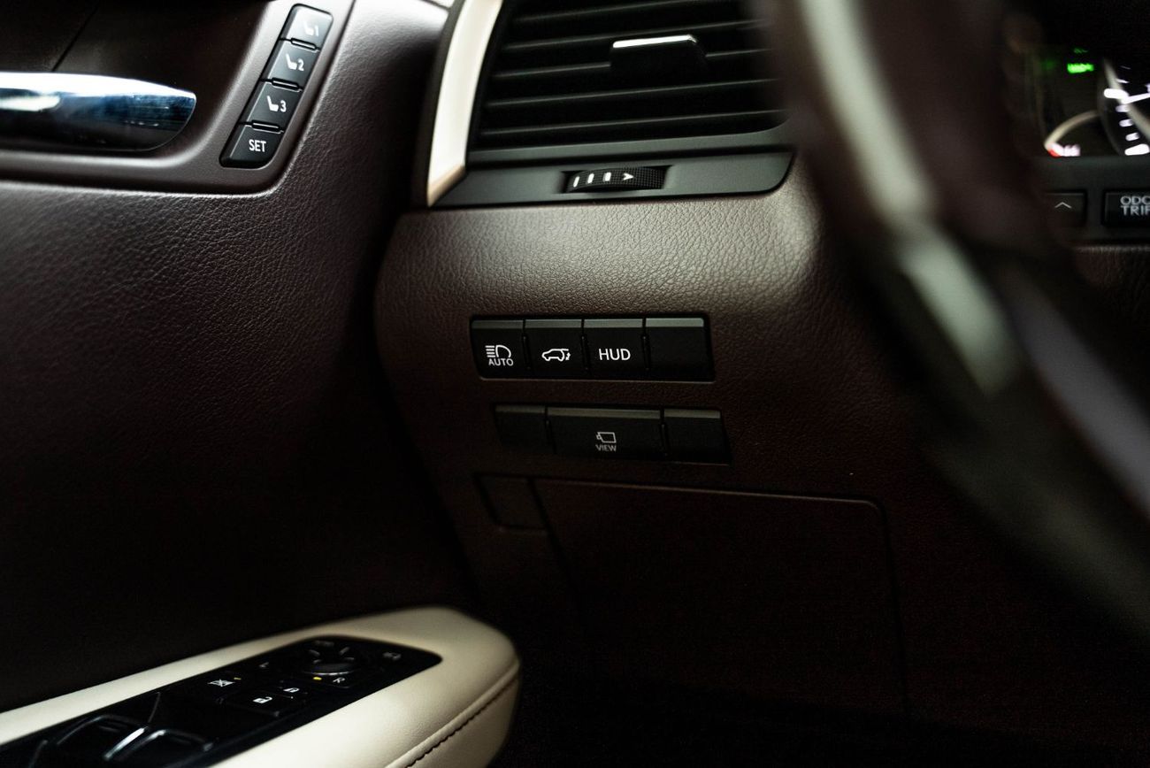 لكزس RX 350 Platinum 3.5L (296 HP)