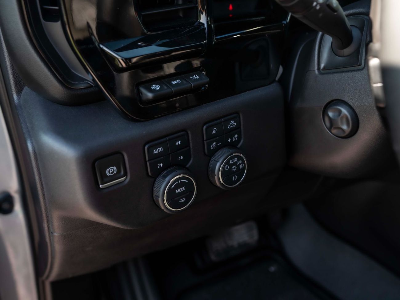 Chevrolet Silverado ZR2