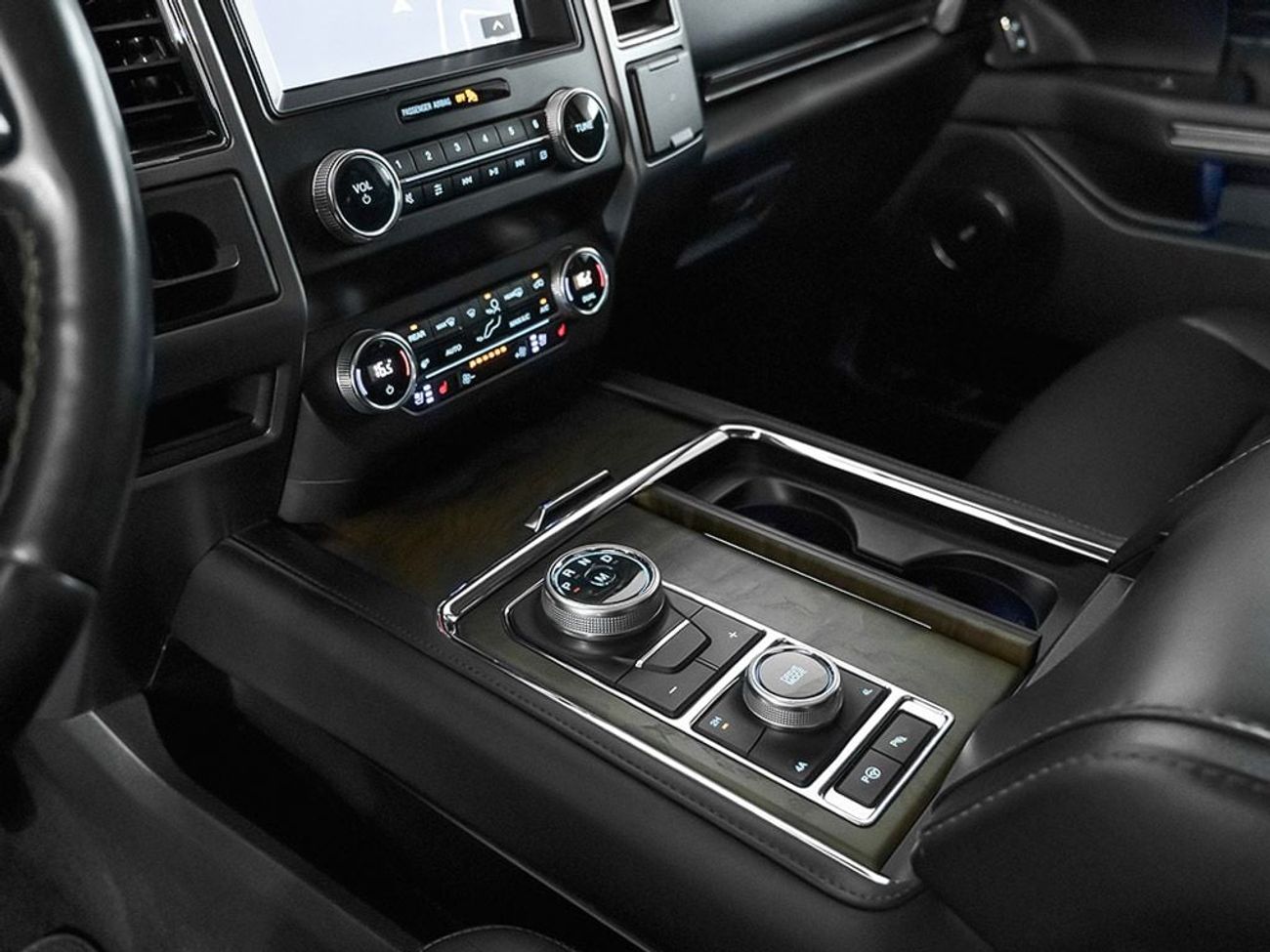 فورد إكسبيديشن Platinum 3.5L (400 HP) 4WD