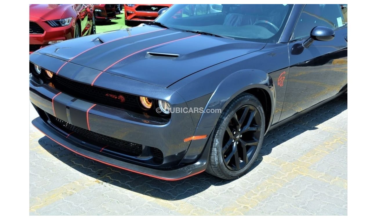 دودج تشالينجر SXT بلس