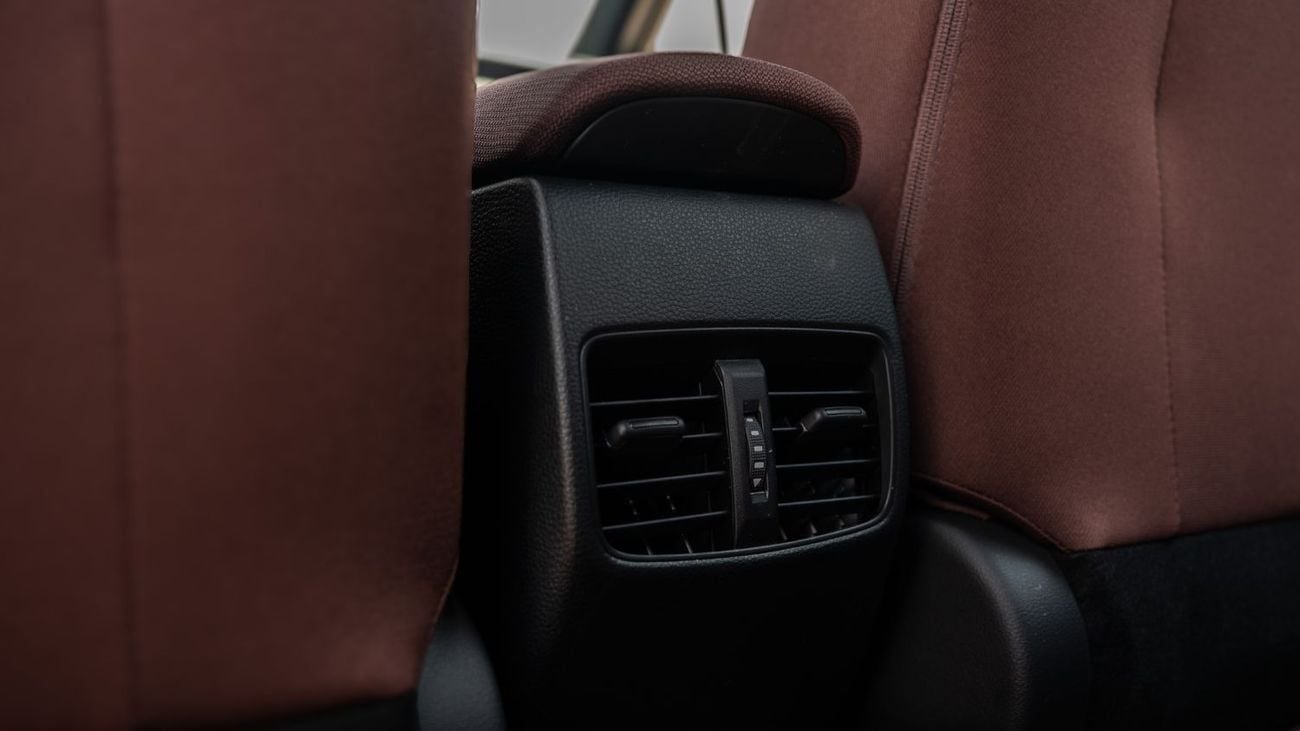 Toyota Corolla Cross 2025 Toyota Corolla Cross MID 1.8 Hybrid - Grey Mettalic Inside Red | Export Only