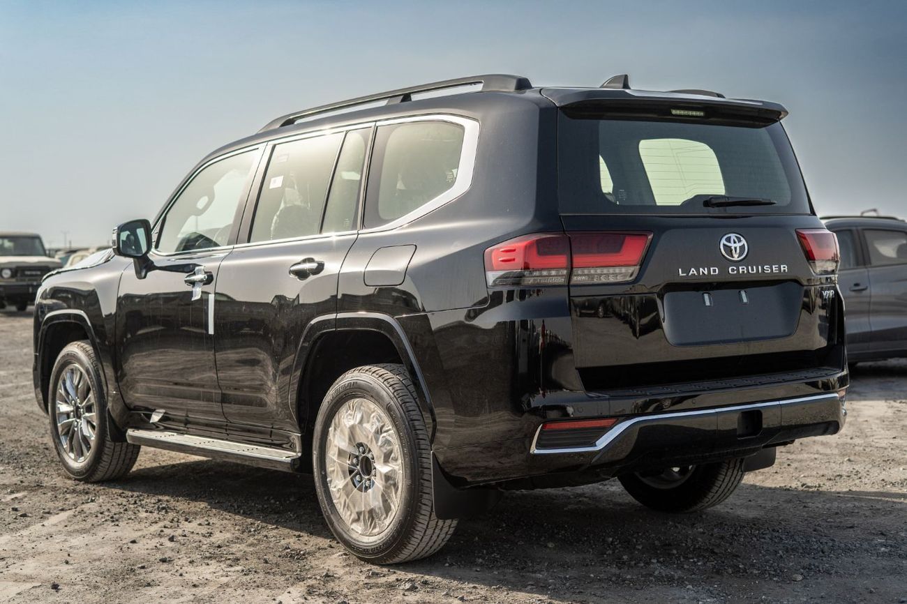 تويوتا لاند كروزر Landcruiser VXR without radar black with red and seats