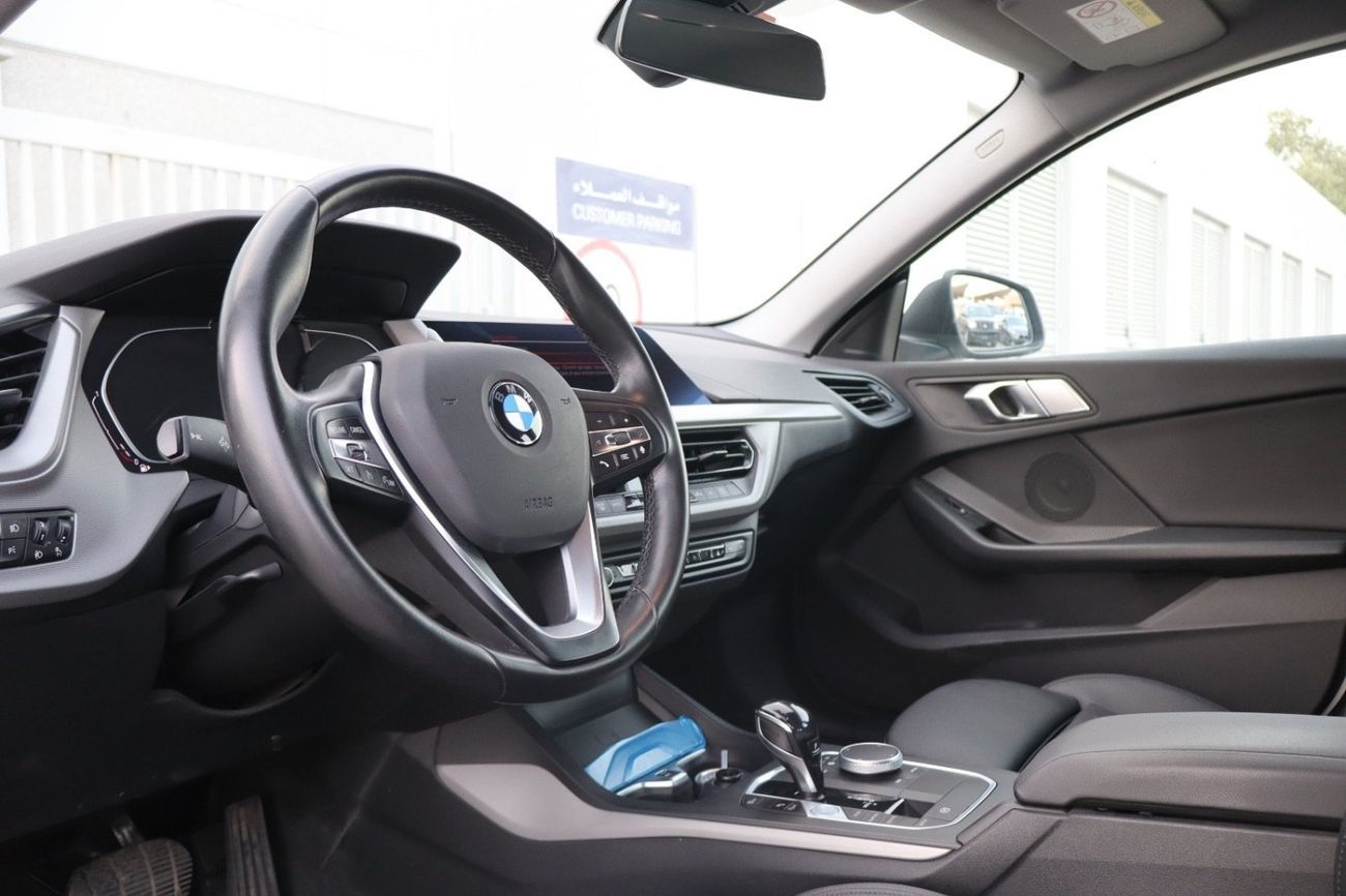 BMW 218i Std 1.5L