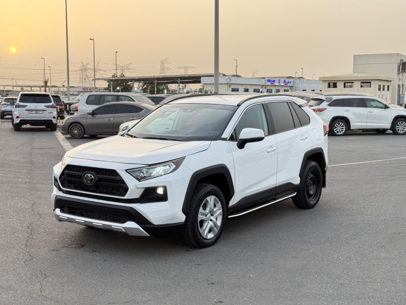 Toyota RAV4 2020 LE KEY START 4x4 CANADA SPEC