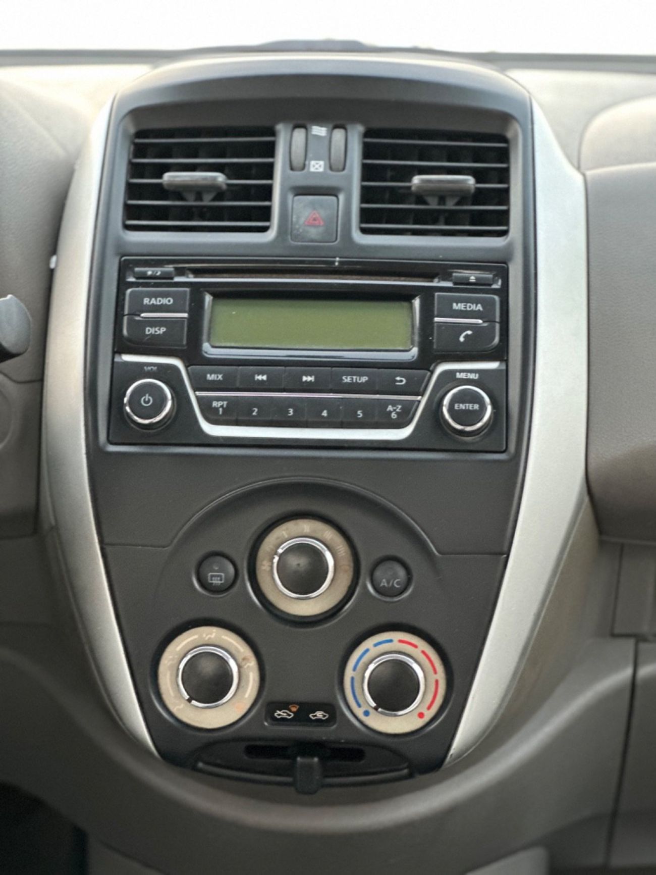 نيسان صني MODEL 2019 GCC CAR PERFECT CONDITION INSIDE AND OUT SIDE