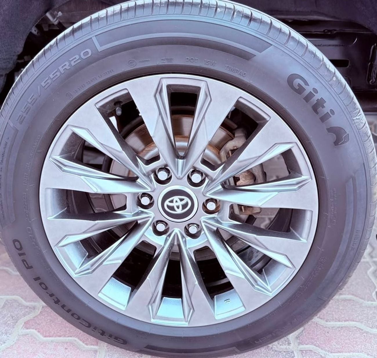 Toyota Land Cruiser GXR 4.0L