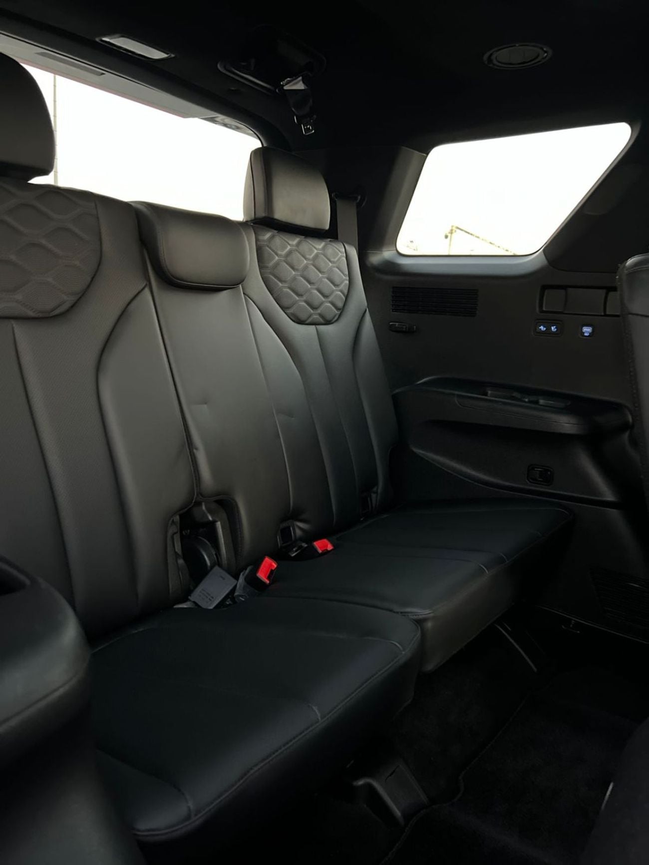 هيونداي باليساد 2022  Hyundai Palisade Calligraphy Edition Full Option Panoramic View - 360* 5 CAM - HUD - 3.8L  V6