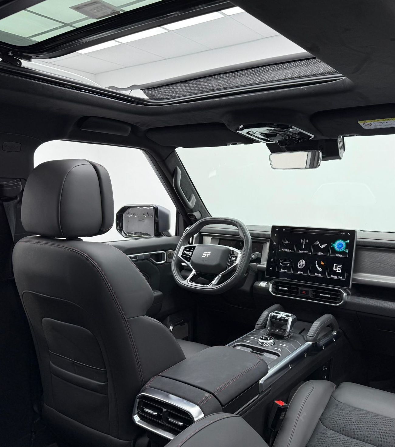 Jetour T2 2024 Jetour T2 C-DM Hybrid, Warranty, Very Low Km, Fully Loaded, Excellent Condition, Chinese