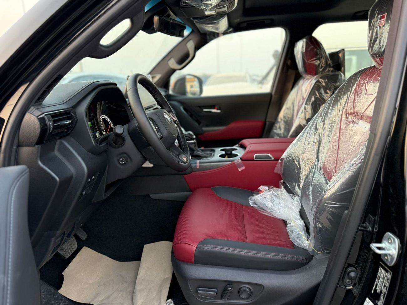 Toyota Land Cruiser GR sport 3.5 2025