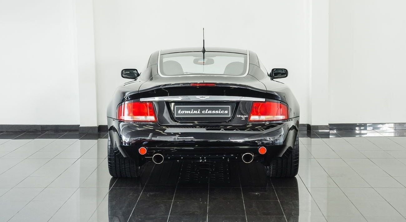 Aston Martin Vanquish S - Manual gearbox