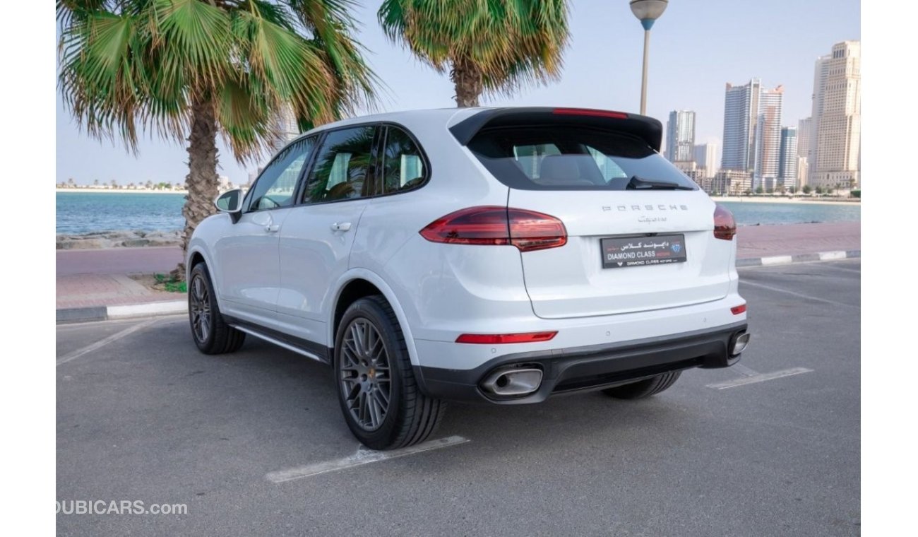 Porsche Cayenne Porsche Cayenne Platinum Edition Panoramic 2017 Gcc Accident free V6