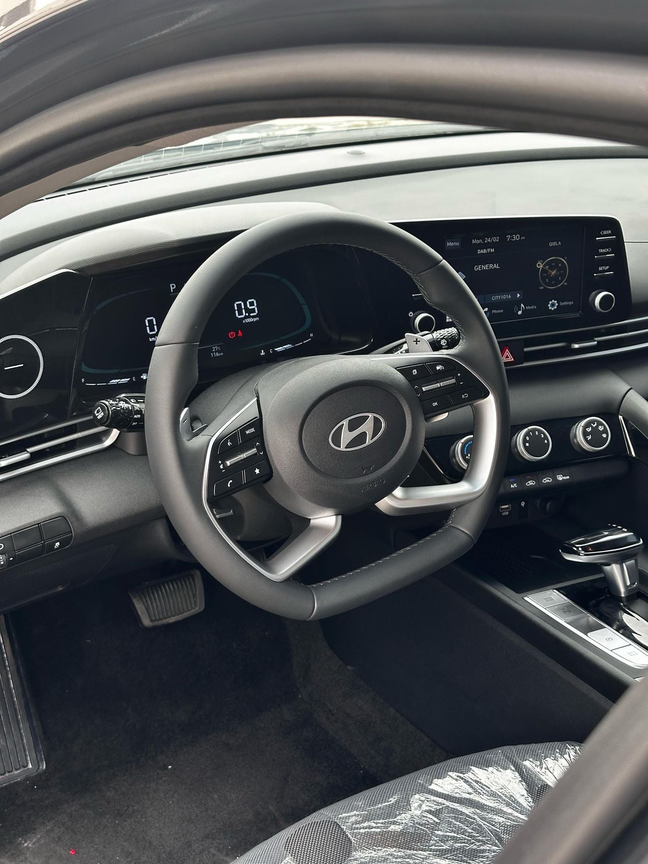 Hyundai Elantra Smart 1.6L