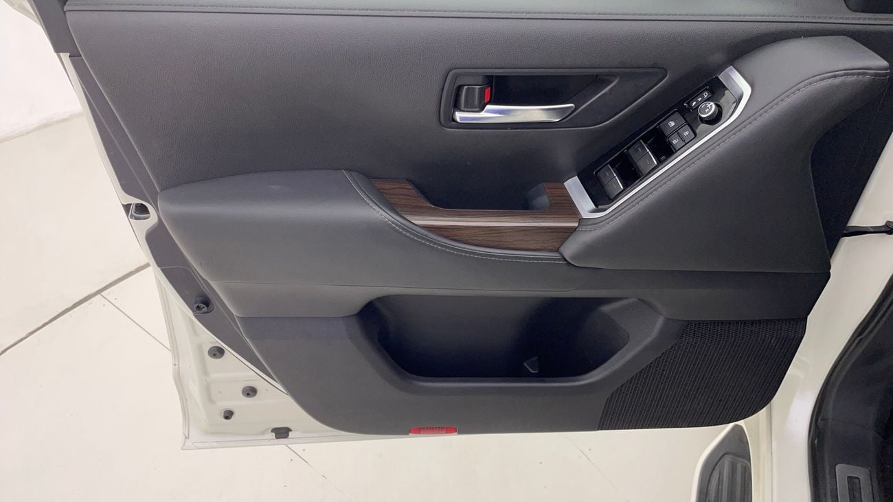 Toyota Land Cruiser GXR 4.0L 2022 GXR | AED 3161/Month | 0 DP | 30 Day Return | Warranty | Service History