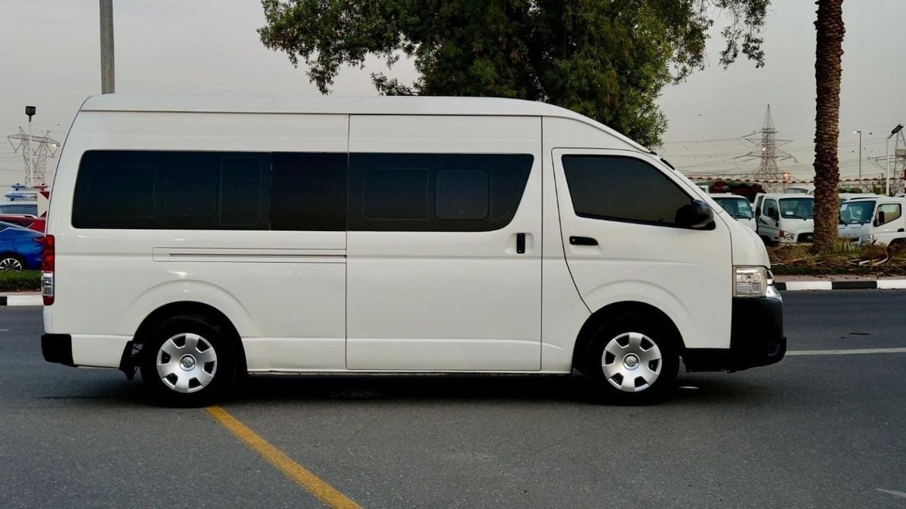 Toyota Hiace PREMIUM CONDITION | 3.0L DIESEL ENGINE | 2019 | RHD | 2WD | AIR CONDITIONER
