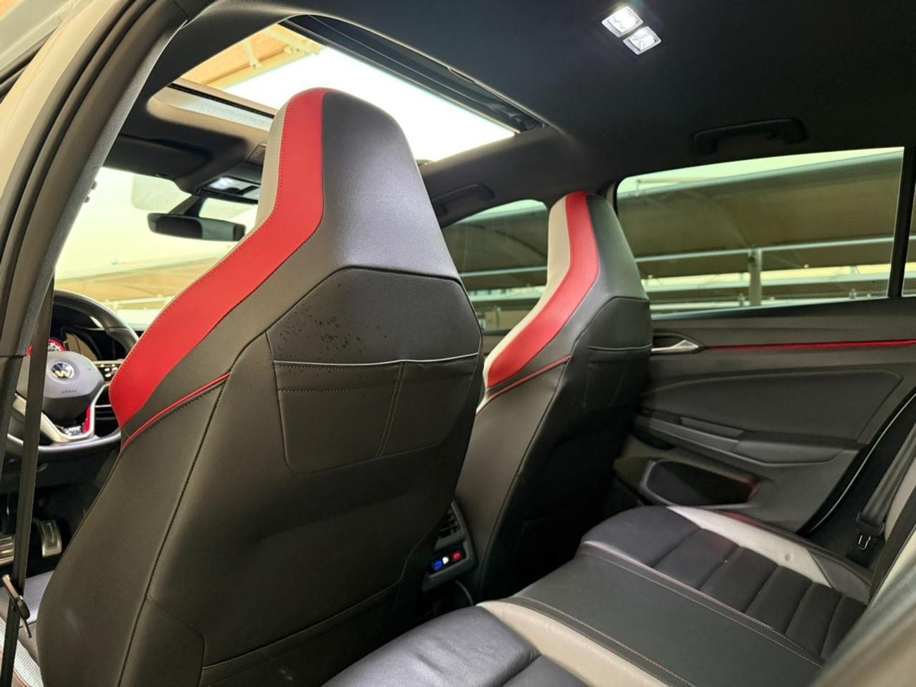 فولكس واجن جولف GTI