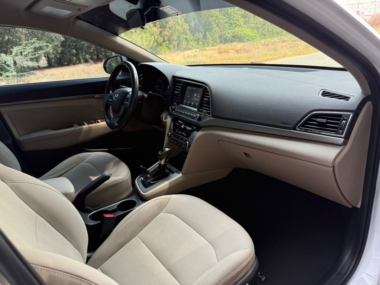 Hyundai Elantra GL 2.0L