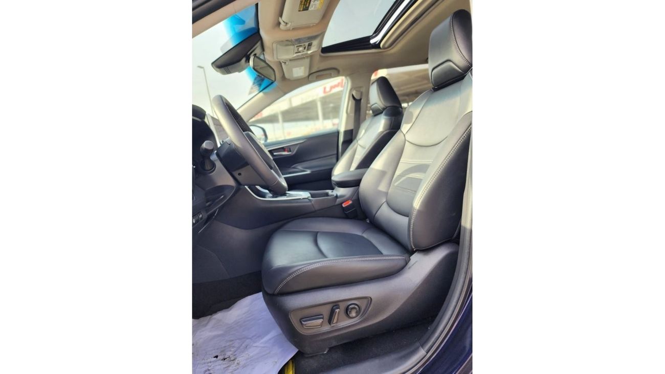 Toyota RAV4 TOYOTA RAV4 XLE 4X4 DARK BLUE 2023