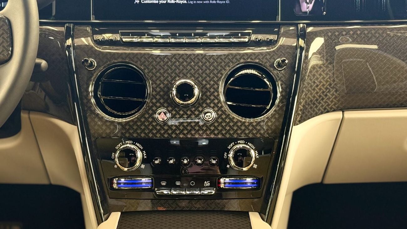 Rolls Royce Cullinan BLACK BADGE - Rolls Royce Cullinan 2025