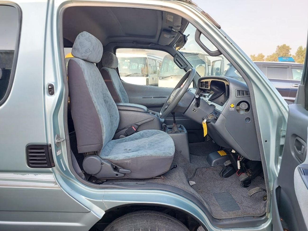 تويوتا هاياس TOYOTA HIACE VAN RHD 1999 MODEL 3.0 L DIESEL MANUAL(PM13178)