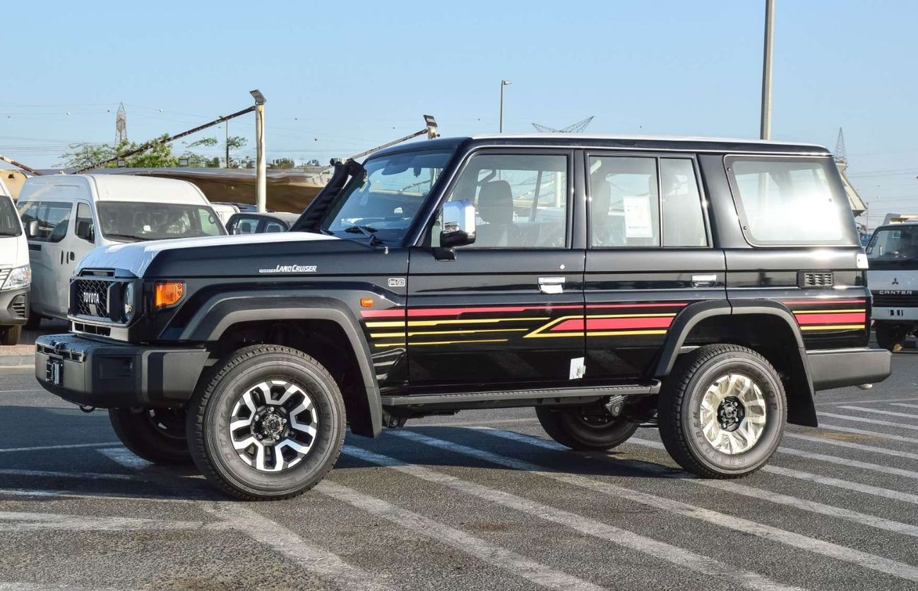 Toyota Land Cruiser 70 TOYOTA LAND CRUISER 76 2.8L 4WD SUV 2025 - BLACK