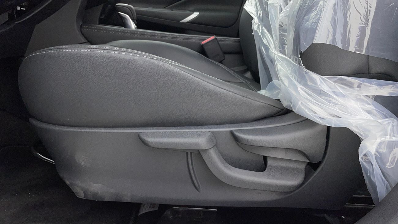 Nissan Kicks SL + BOSE AUDIO 1.6 | Zero Down Payment | Free Home Test Drive