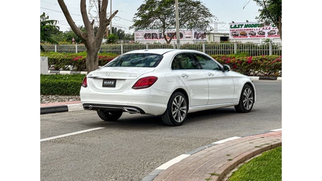 Mercedes-Benz C 300 Std MERCEDES-BENZ C300 2021 LAW MILEAGE