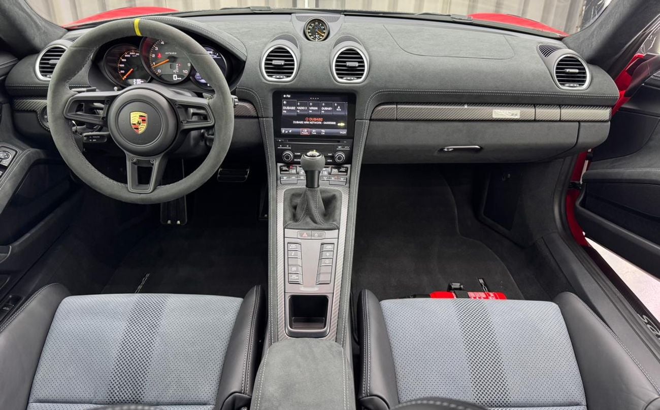 Porsche 718 Cayman GT4 RS 4.0L (493 HP) A/T