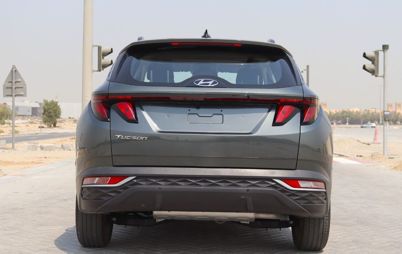Hyundai Tucson Comfort 2.0L Hyundai Tucson 2024 model, GCC, in excellent condition, 2.0L engine, 29,000 km, price 7