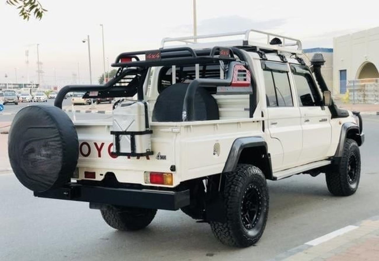 Toyota Land Cruiser Pick Up 2016 LAND CRUISER DOUBLE CABIN