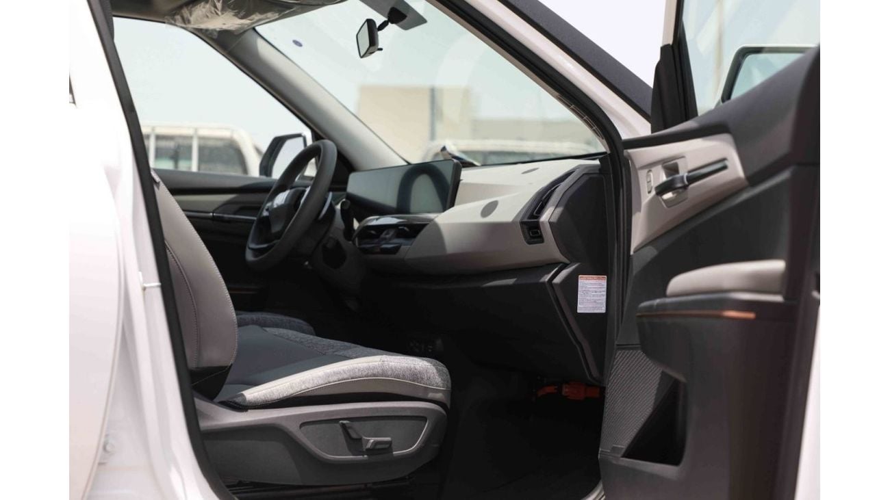 Kia EV5 2023 KIA EV5 AIR 530 - White inside Grey & Black | Export Only