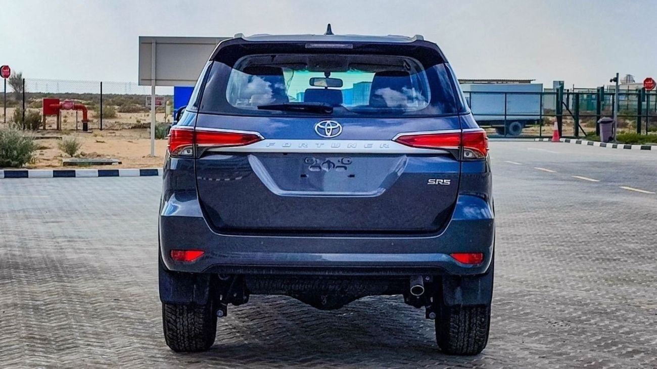 Toyota Fortuner EXR FORTUNER SR5 2.7L V4 PETROL mid options