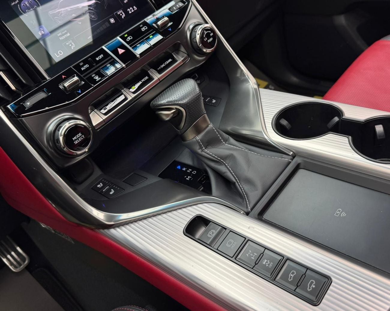 Lexus LX 600 F-Sport 3.5L 2023 Lexus LX600 F Sport, 2028 Lexus Warranty and Service Pack, Lexus Service History,