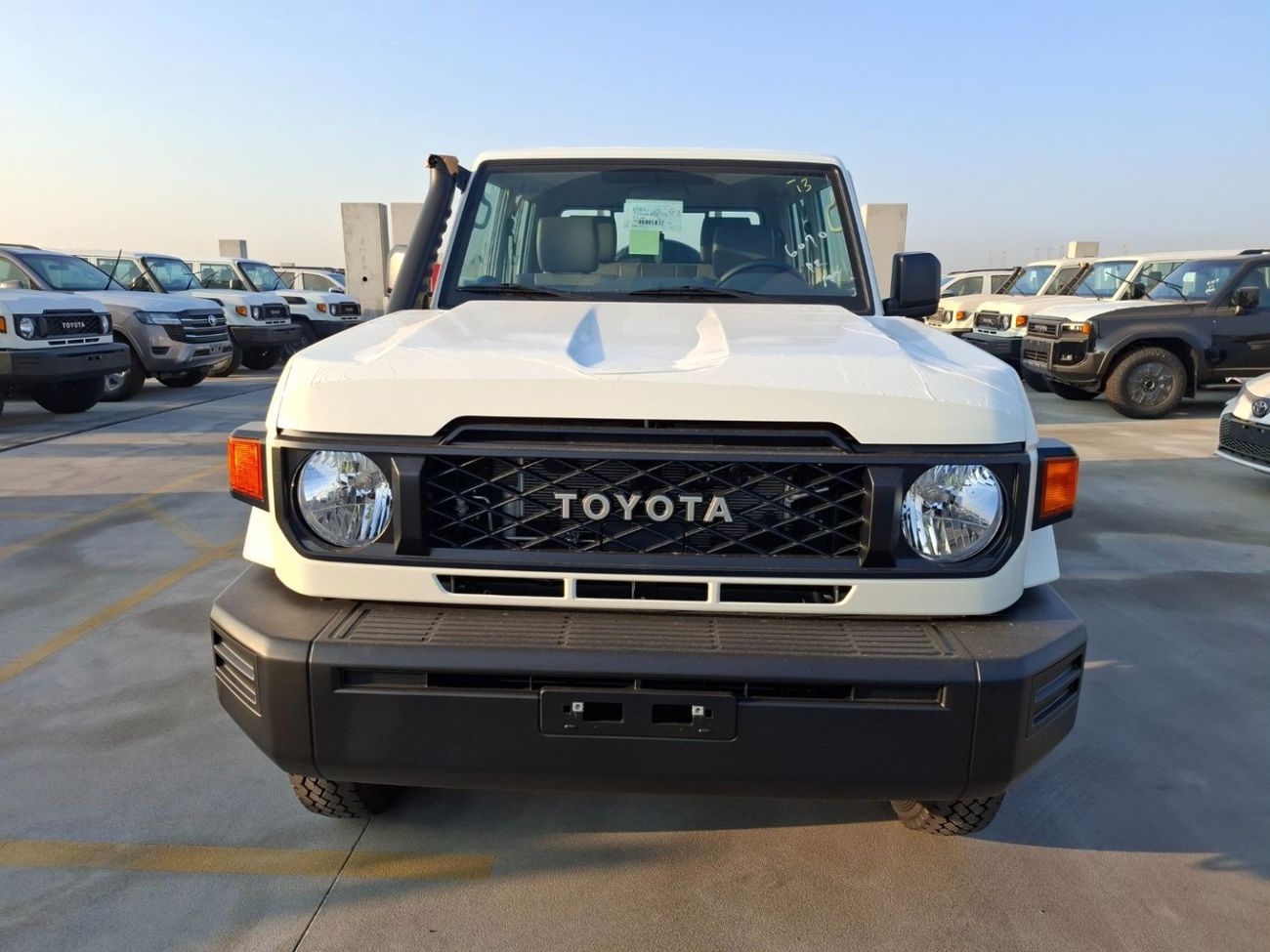 Toyota Land Cruiser Pick Up LC 79 Double Cab 2.8L Manual Turbo Diesel I 2025 I 0 KM I With Warranty