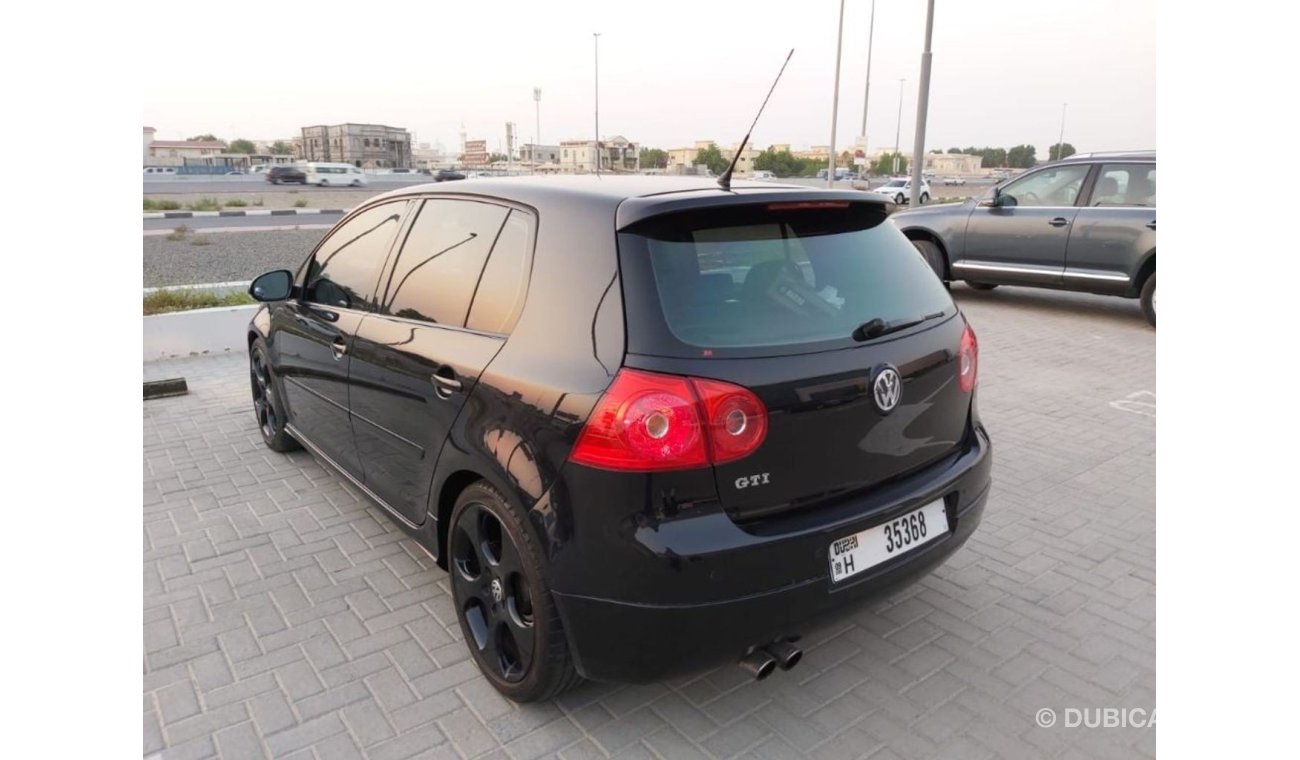 فولكس واجن جولف GTI