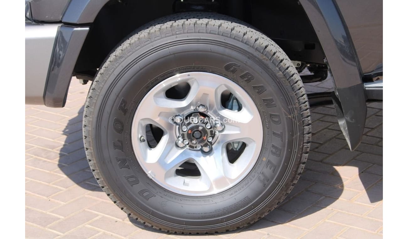 تويوتا لاند كروزر بيك آب 4.5L V8 Diesel Double Cab LX Manual