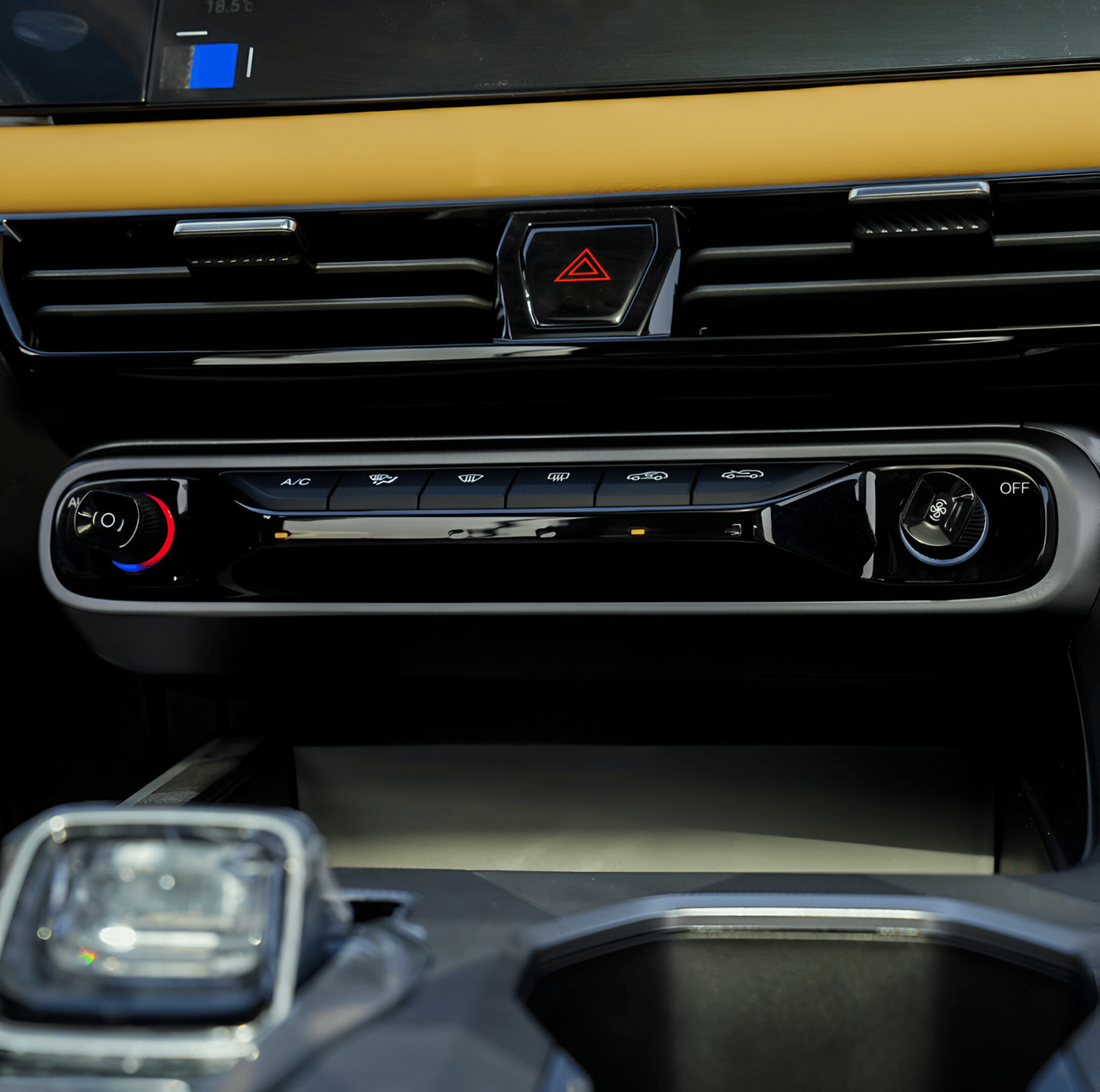 جي إي سي GS3 إمزوم GAC EMZOOM 0% DP Free Registration 150,000KM warranty @official dealer