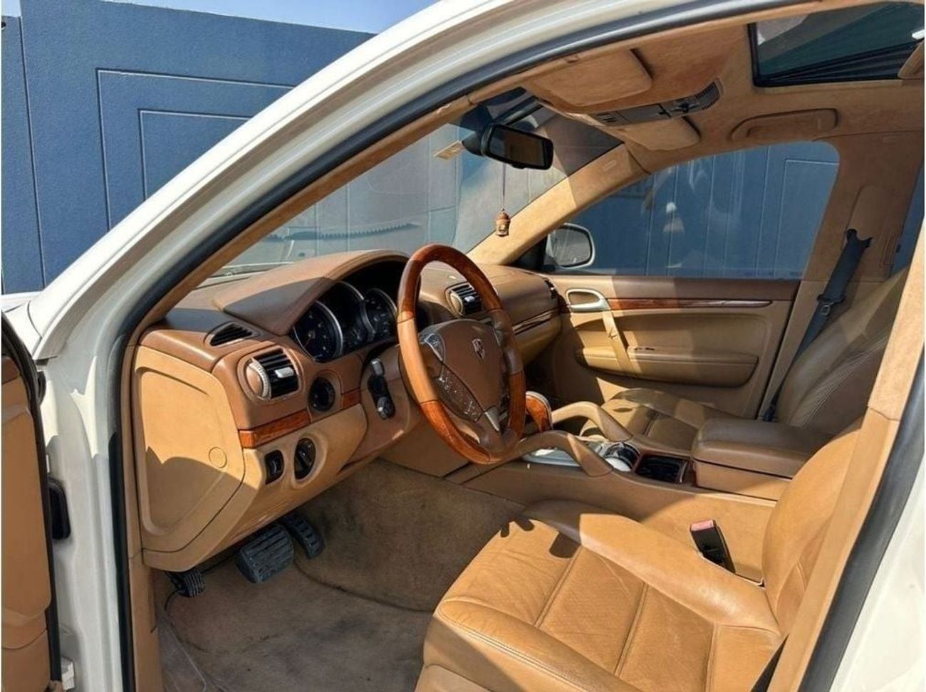 Porsche Cayenne Porsche Cayenne Turbo S | 4.5L V8 6AT (521 HP) | 2006 | GCC Specs | First Owner