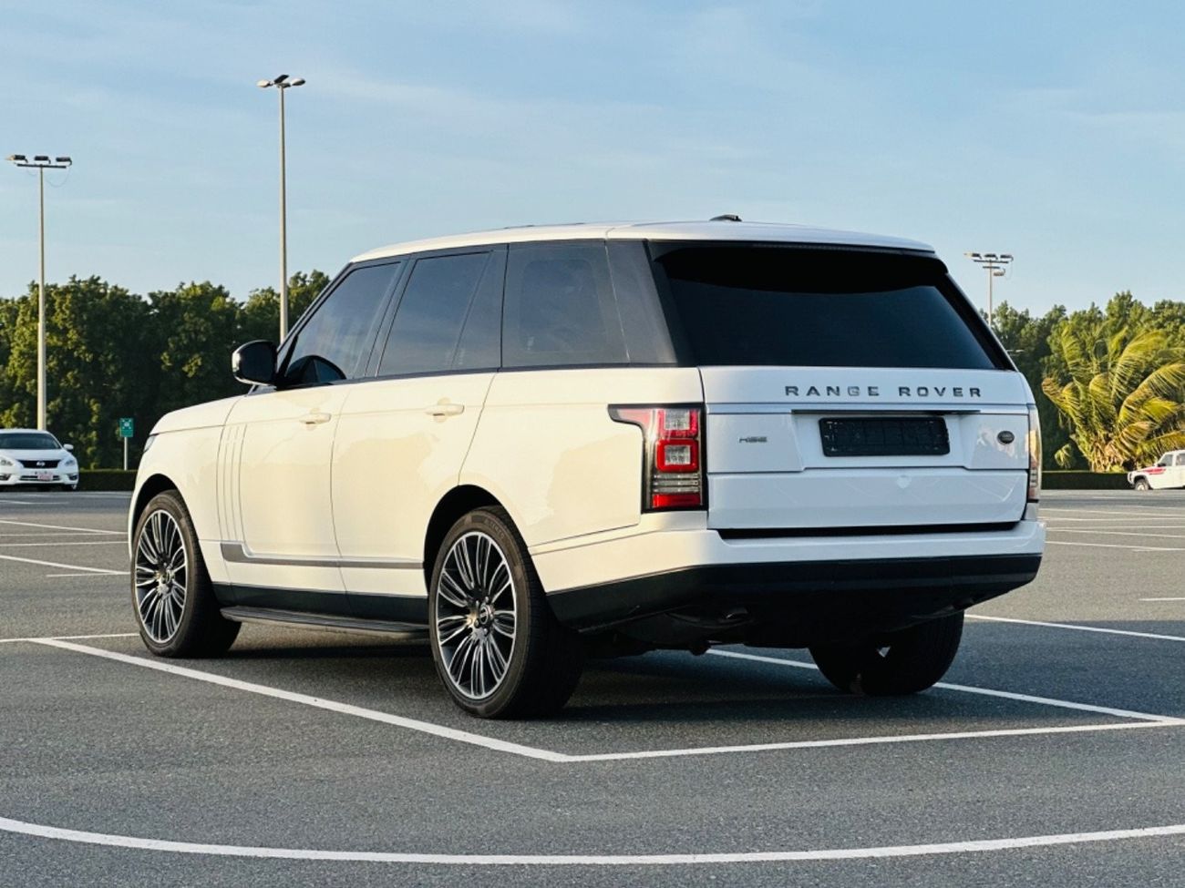 Land Rover Range Rover RANG ROVER VOUGE MODEL 2015 GCC SPACE