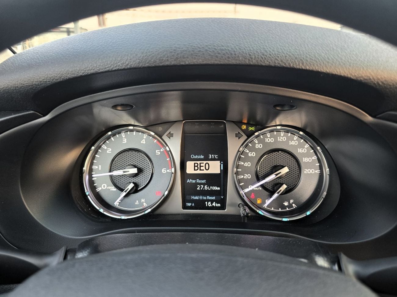 تويوتا هيلوكس  Toyota Hilux Single Cabin 2.4L diesel turbo M/T 2*4 White Color 2026 Model