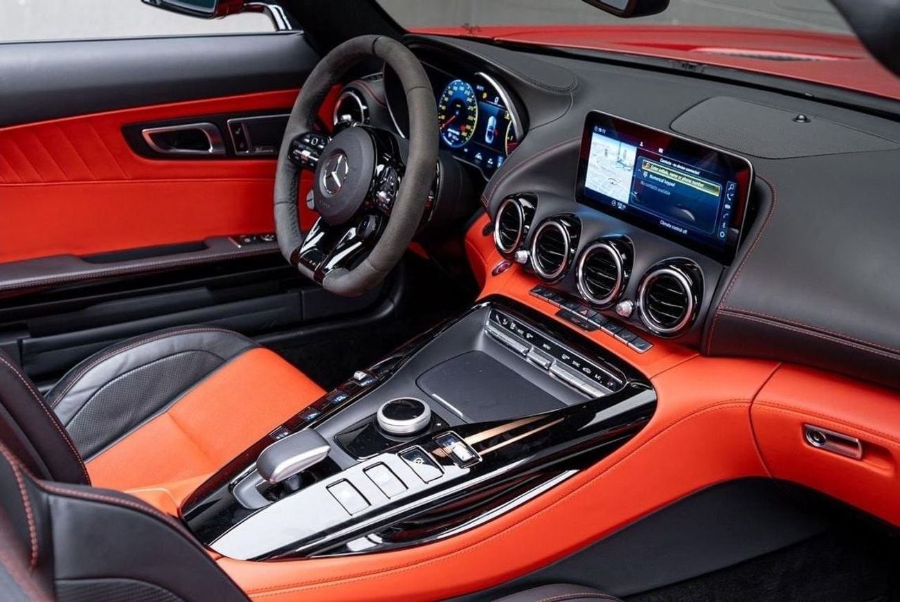 مرسيدس بنز AMG GT C Roadster | 2020 | GCC Specs | Full Options | Warranty | Low Mileage