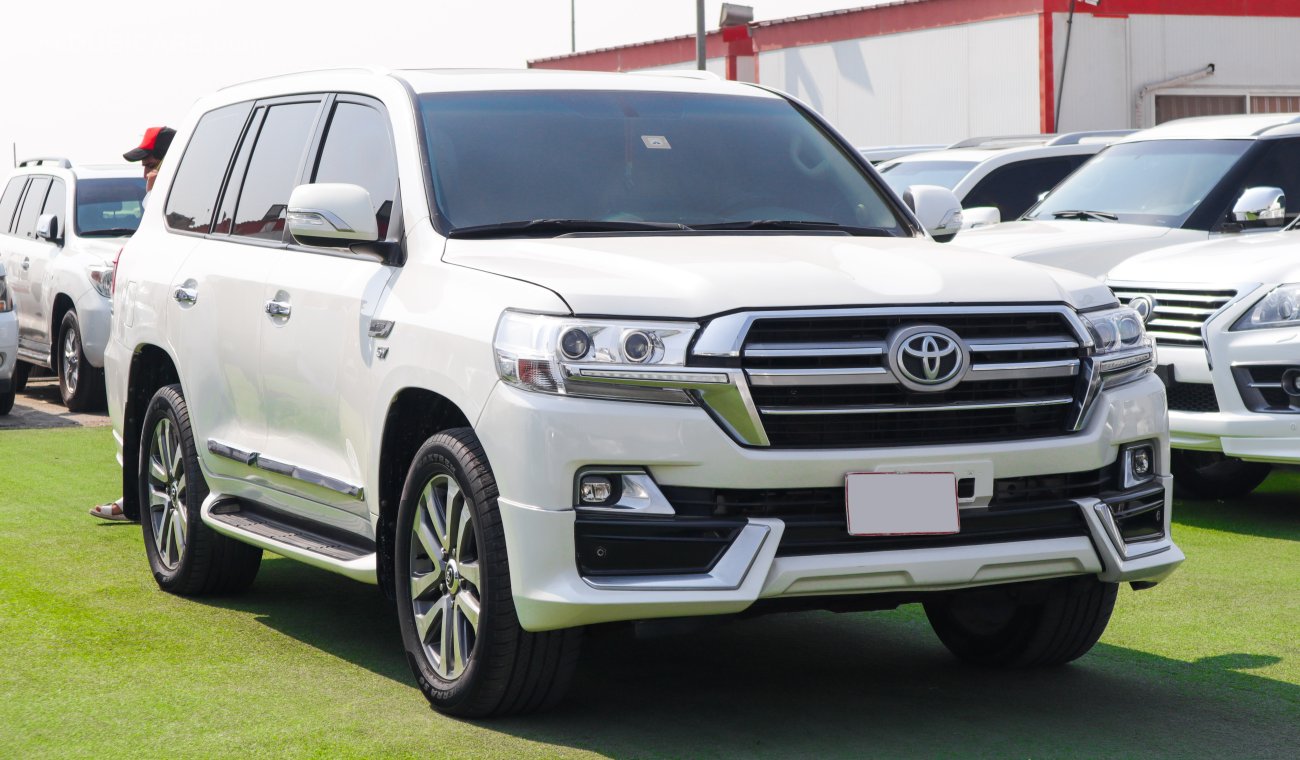 Toyota Land Cruiser Bodykit 2020 vxr