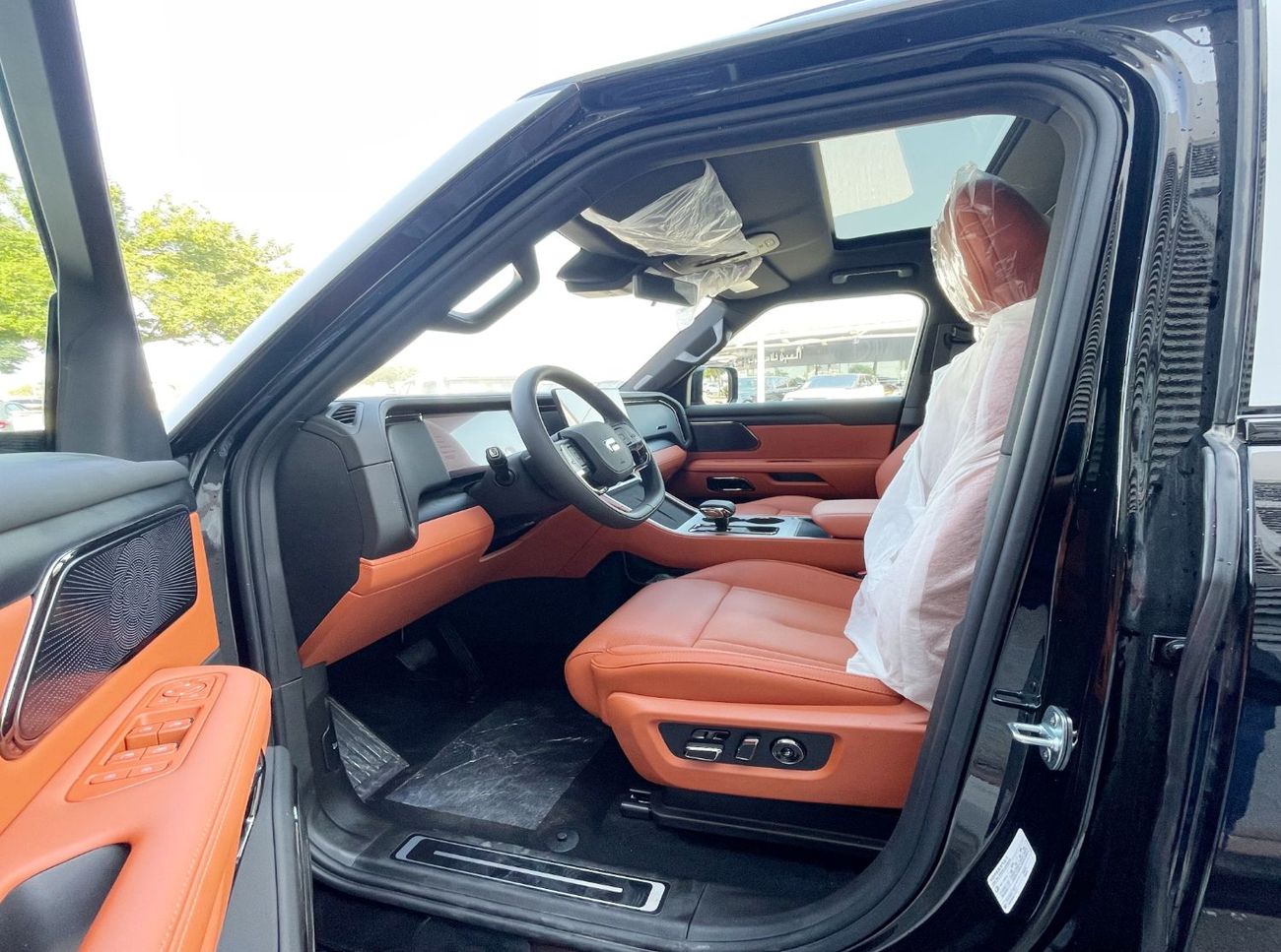 ROX 01 All-Round 7-Seater Long-Range Edition