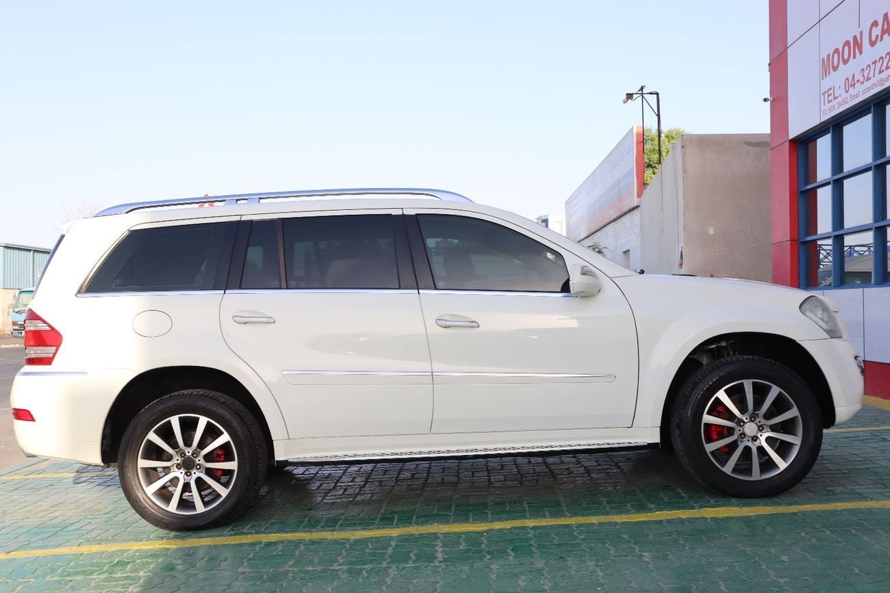 مرسيدس بنز GL 450 Mercedes-Benz GL 450 4.7L GCC FULL OPTION