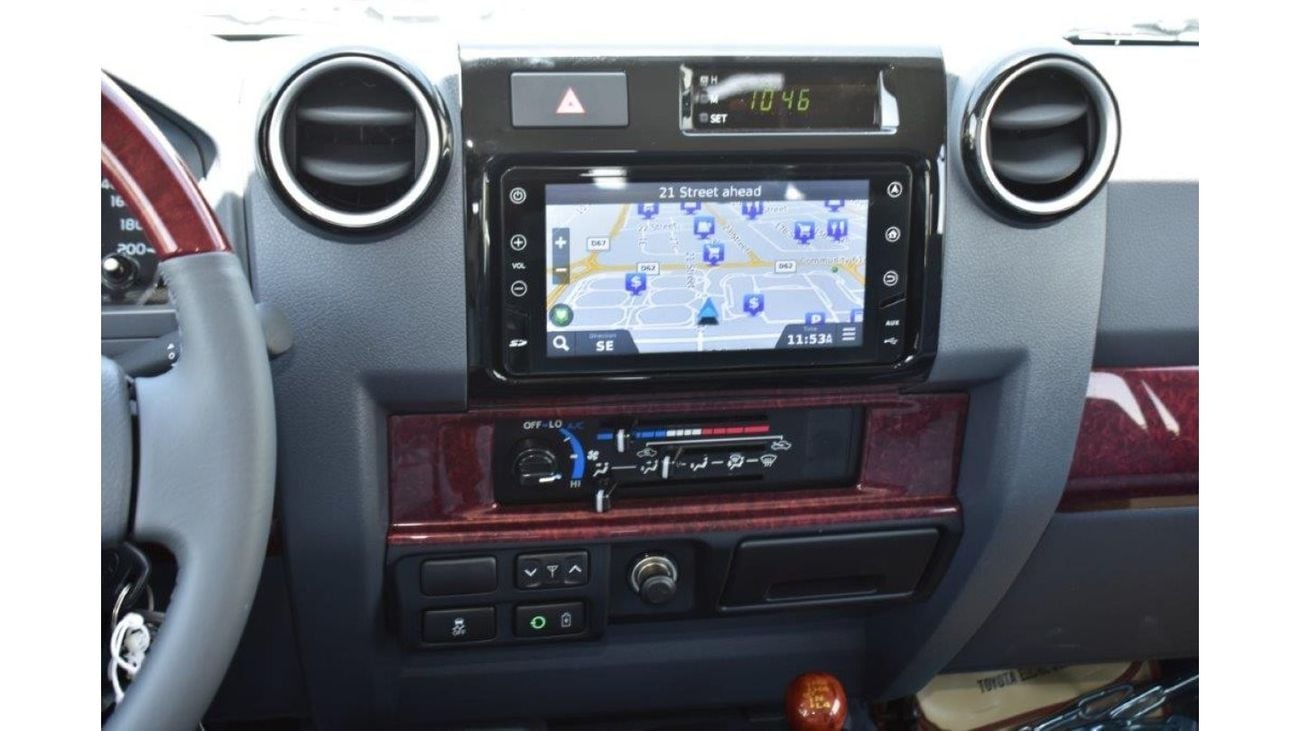 Toyota Land Cruiser Pick Up 79 Double Cab V8 4.5L Diesel Manual Transmission