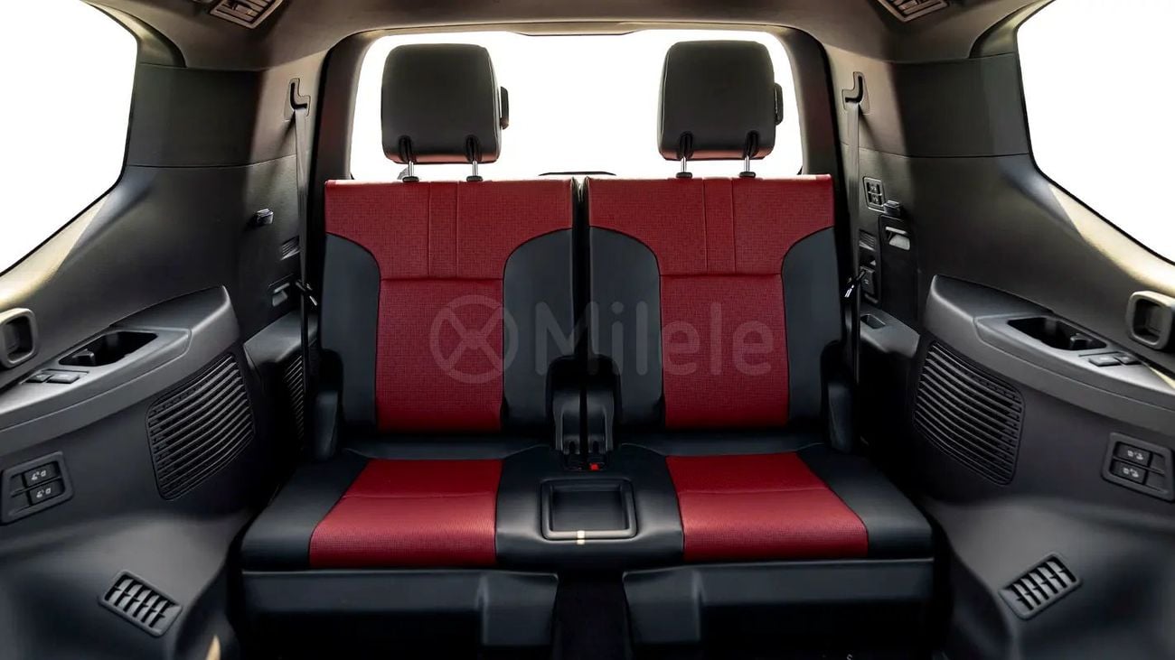 تويوتا لاند كروزر LC 300 GR SPORT | IN-HOUSE FINANCING AVAILABLE | 0% DOWNPAYMENT (BANK)